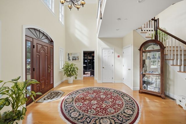 16 Falcon Heights, Wilbraham, MA 01095