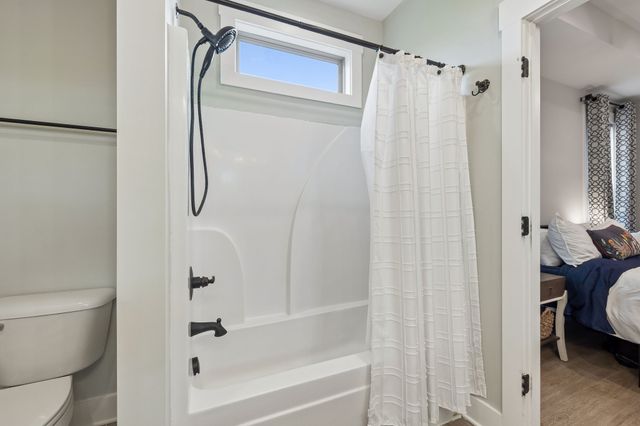 126 Julia Ann Ct, Springfield, TN 37172