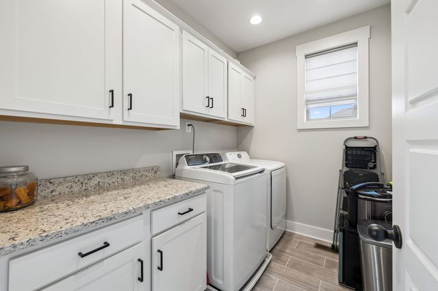 126 Julia Ann Ct, Springfield, TN 37172