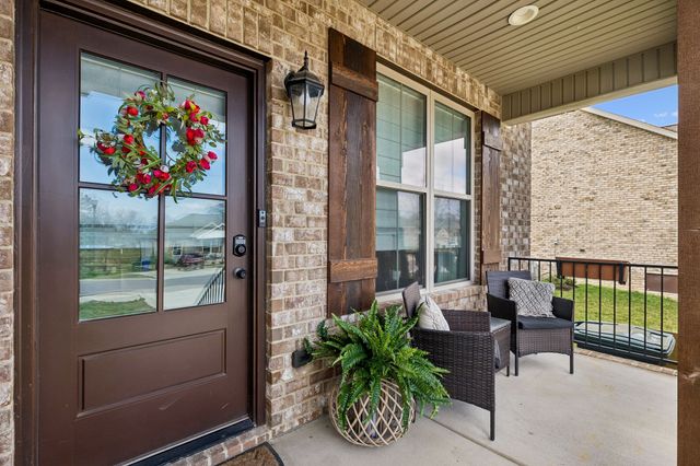 126 Julia Ann Ct, Springfield, TN 37172