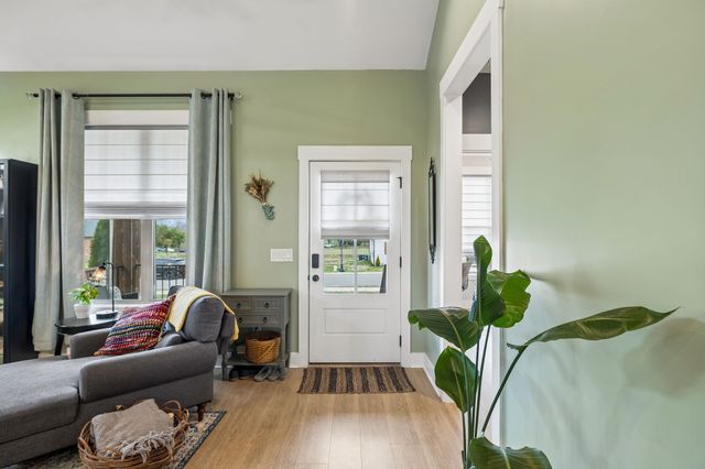 126 Julia Ann Ct, Springfield, TN 37172