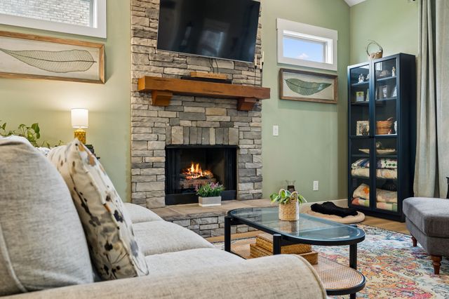 126 Julia Ann Ct, Springfield, TN 37172