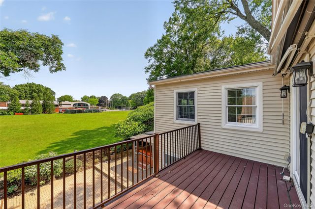 67 Topland Road, White Plains, NY 10605