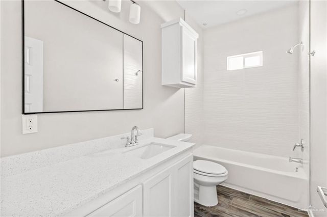 1512 Shavano Drive 1, Edinburg, TX 78541