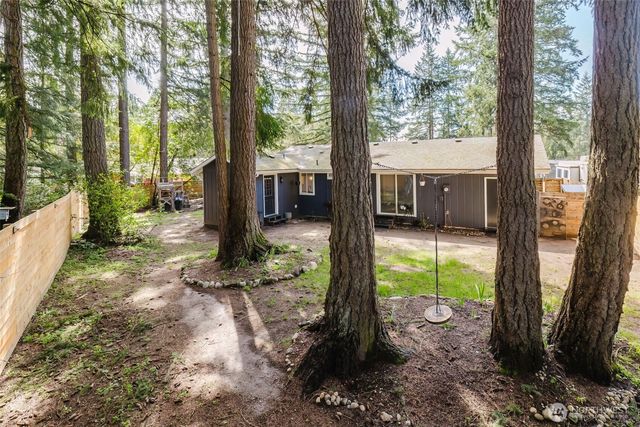 2437 Red Spruce Drive SE, Port Orchard, WA 98366