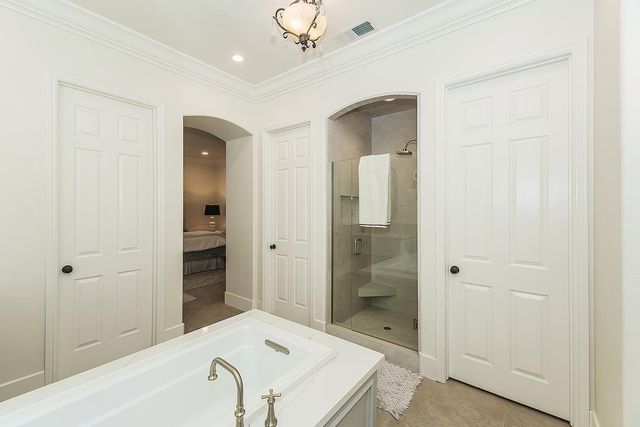 272 Omaha Avenue, Clovis, CA 93619