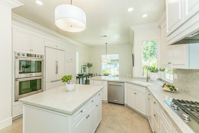 272 Omaha Avenue, Clovis, CA 93619
