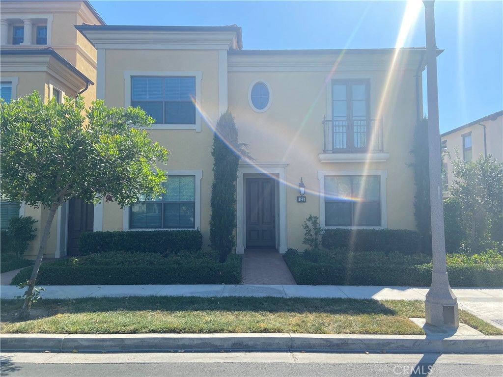 122 Crescent Moon, Irvine, CA 92602