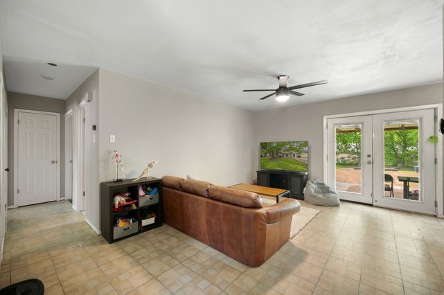 1224 Mars Drive, Cedar Hill, TX 75104