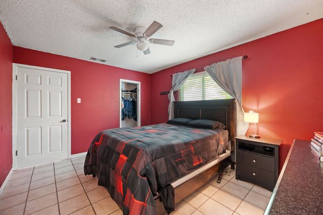 1224 Mars Drive, Cedar Hill, TX 75104