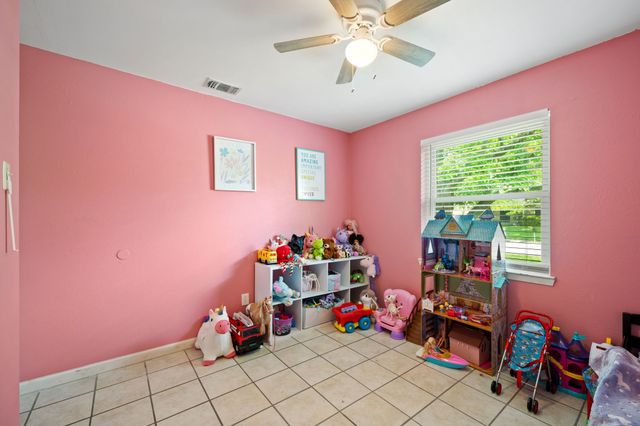 1224 Mars Drive, Cedar Hill, TX 75104