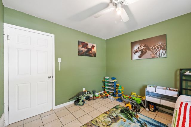 1224 Mars Drive, Cedar Hill, TX 75104