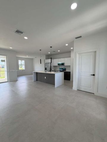 3629 E Gator Circle, Cape Coral, FL 33909