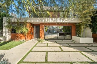 4242 Vantage Avenue, Studio City, CA 91604