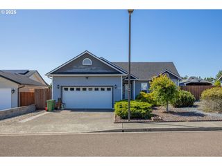 1936 CHANNEL St, North Bend, OR 97459
