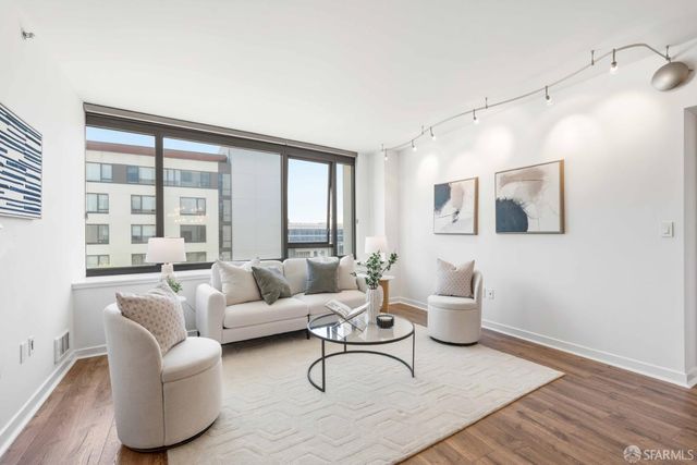 250 King Street 602, San Francisco, CA 94107