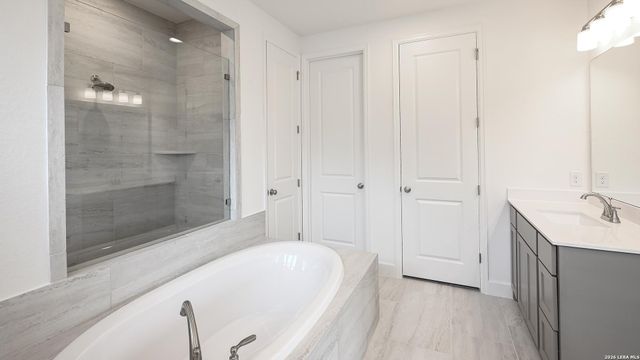 4011 Parchman, Schertz, TX 78124