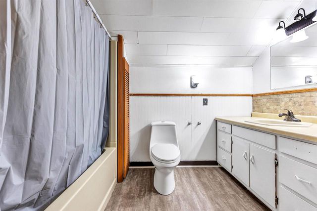 2410 LIBERTY PLACE, Manitowoc, WI 54220