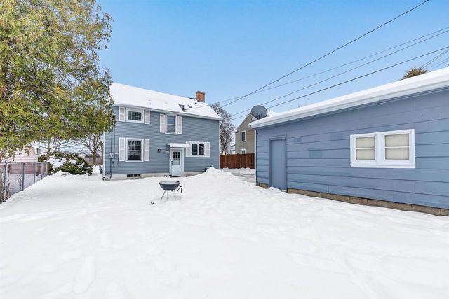 2410 LIBERTY PLACE, Manitowoc, WI 54220