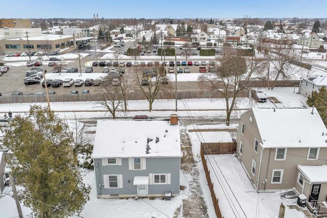 2410 LIBERTY PLACE, Manitowoc, WI 54220