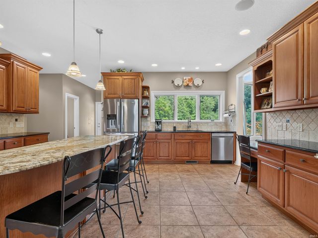 12223 Leo Road, Fort Wayne, IN 46845