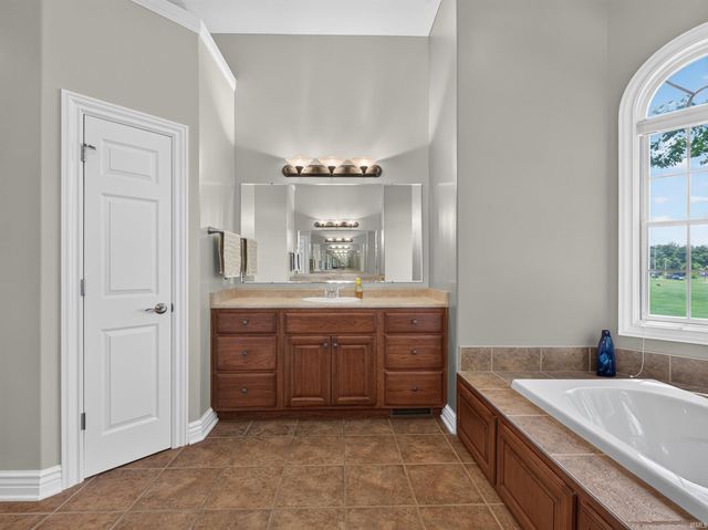 12223 Leo Road, Fort Wayne, IN 46845