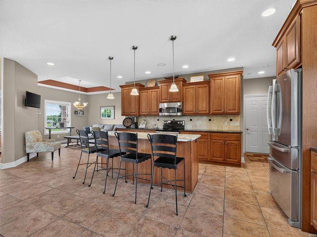 12223 Leo Road, Fort Wayne, IN 46845