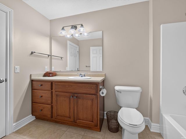 12223 Leo Road, Fort Wayne, IN 46845