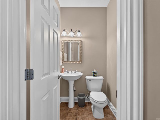 12223 Leo Road, Fort Wayne, IN 46845