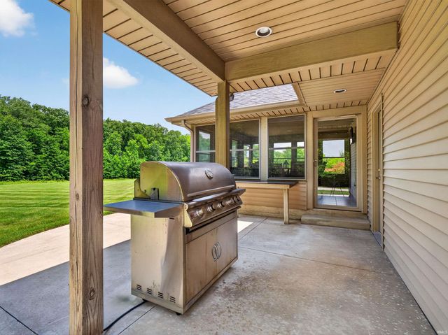 12223 Leo Road, Fort Wayne, IN 46845