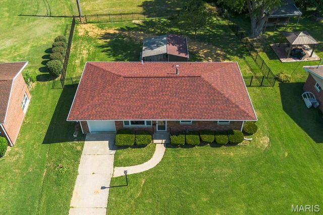 1218 Express Drive, Belleville, IL 62223