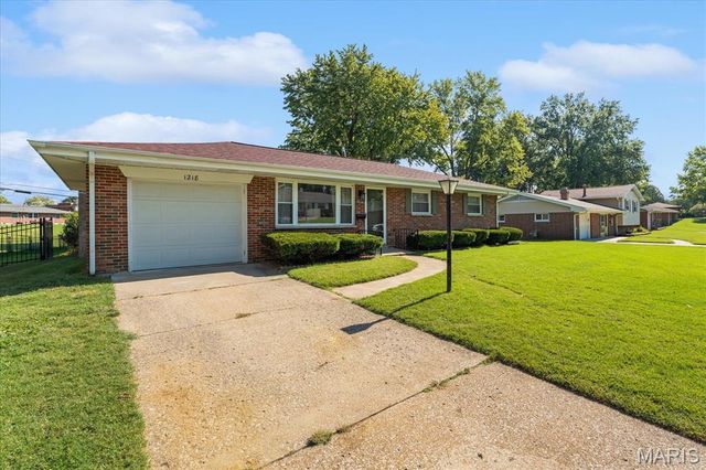 1218 Express Drive, Belleville, IL 62223