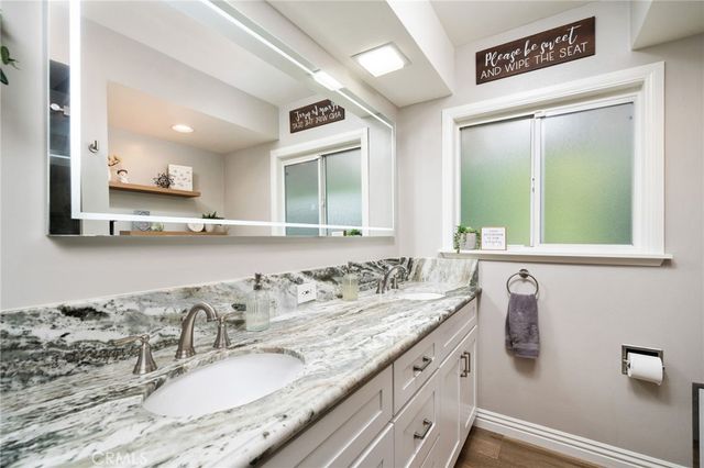 1098 W 25th Street, Upland, CA 91784