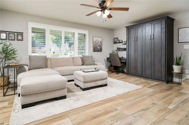 1098 W 25th Street, Upland, CA 91784