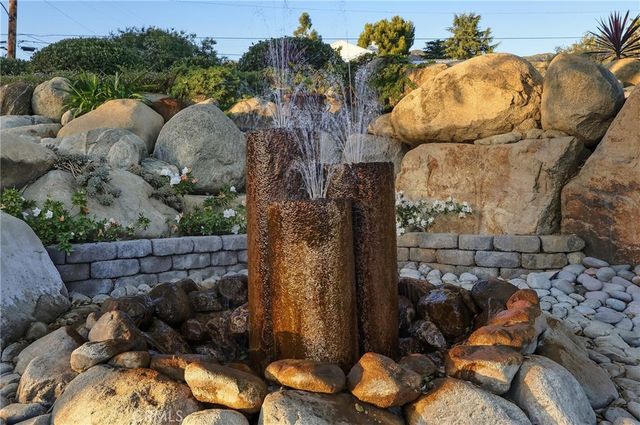 1098 W 25th Street, Upland, CA 91784