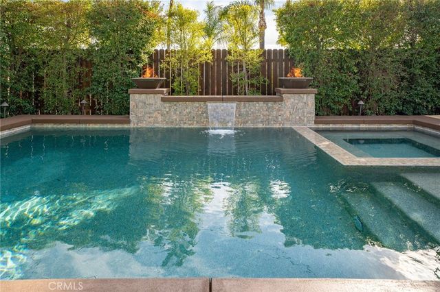 1098 W 25th Street, Upland, CA 91784