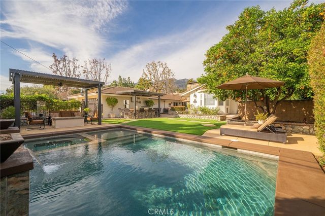 1098 W 25th Street, Upland, CA 91784