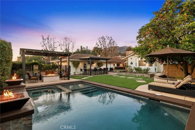 1098 W 25th Street, Upland, CA 91784