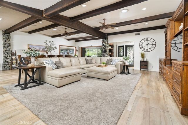 1098 W 25th Street, Upland, CA 91784