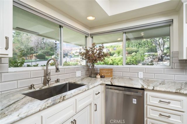 1098 W 25th Street, Upland, CA 91784