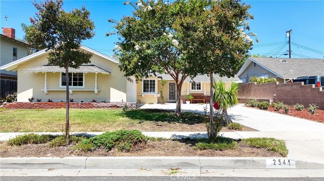 2541 Summershade, La Habra, CA 90631