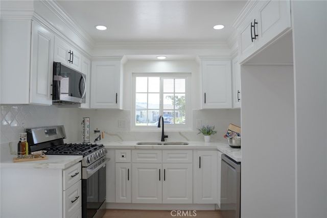 2541 Summershade, La Habra, CA 90631