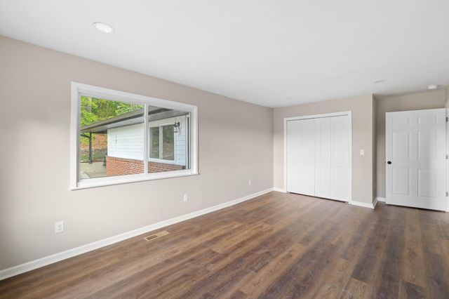 3706 Hemingway Drive, Chattanooga, TN 37406