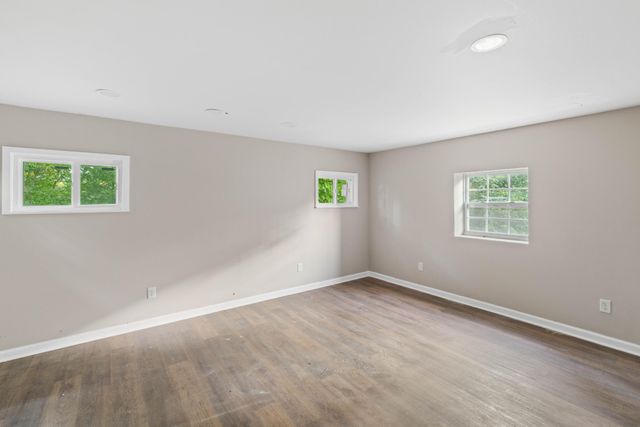3706 Hemingway Drive, Chattanooga, TN 37406