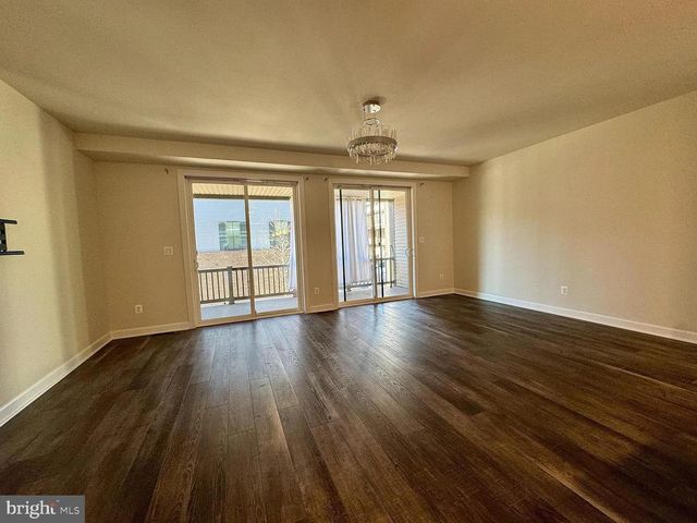 22265 CORNERSTONE CROSSING TER, Ashburn, VA 20148