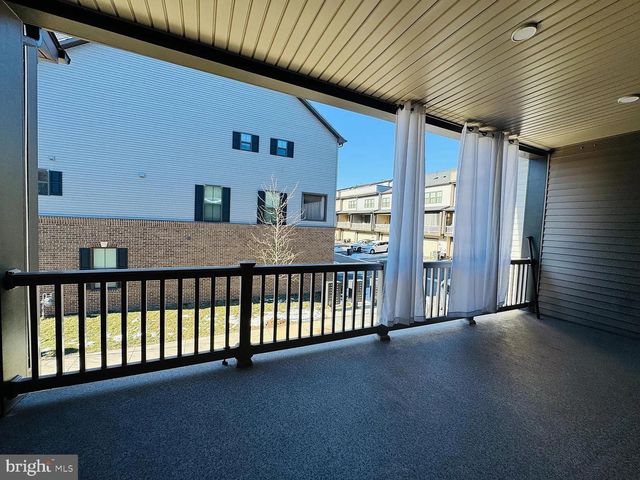 22265 CORNERSTONE CROSSING TER, Ashburn, VA 20148