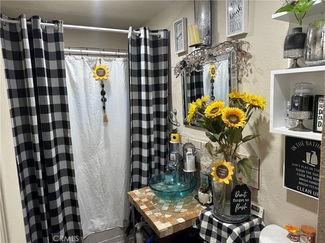 124 N Cedar, Inglewood, CA 90301