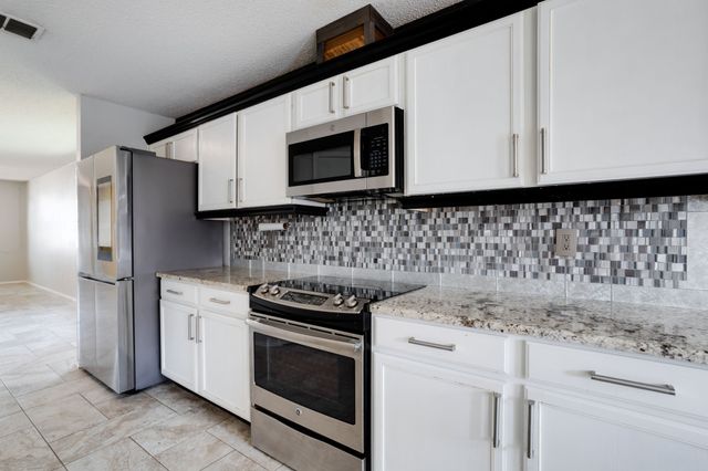 2219 Zion Hill, Grand Prairie, TX 75052