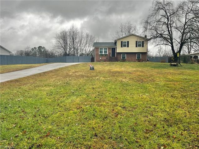 614 White Pines Country Club Road, Mount Airy, NC 27030