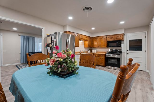 25660 S 625 Road, Grove, OK 74344